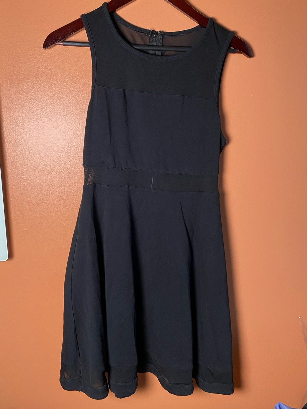 Express Women's Sleeveless A-line MIDI Dress  Black Mesh Size Small Zip Closure